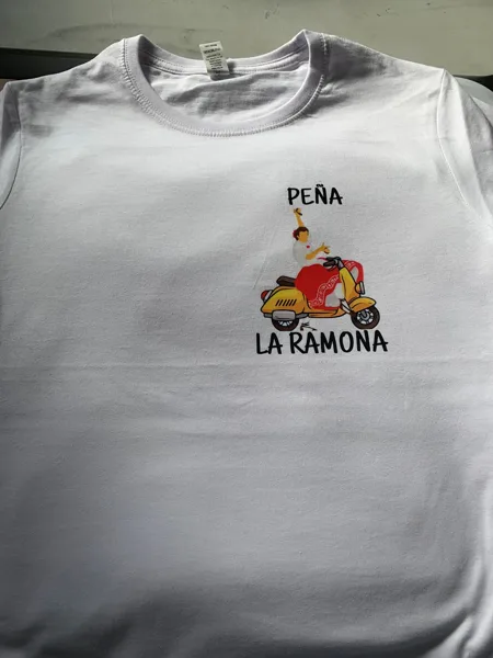Camiseta La Ramona: muestra de trabajo de STAMPACOS