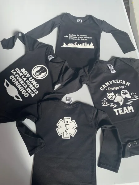 Conjunto de prendas personalizadas: muestra de trabajo de STAMPACOS